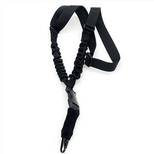 Ένα σημείο bungee τουφέκι σφεντόνα